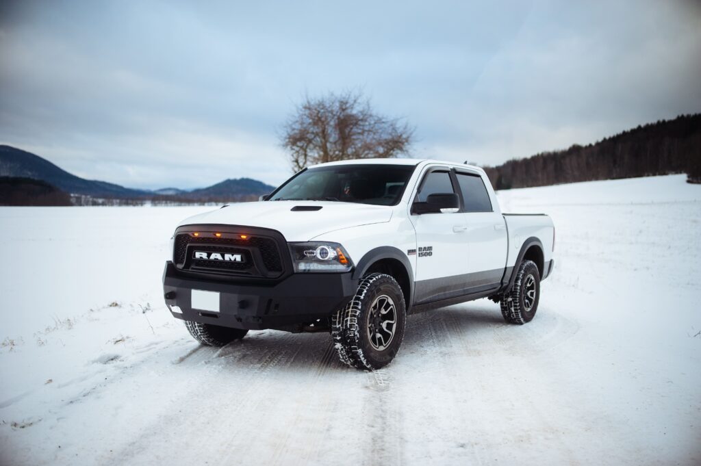 Dovoz aut z USA – americké auto dovezené firmou Luho